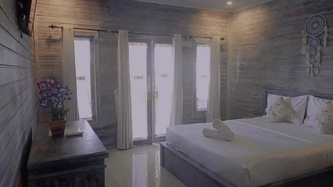 Batununggul Sarinah Beach - Bistro & Bungalow מראה חיצוני תמונה