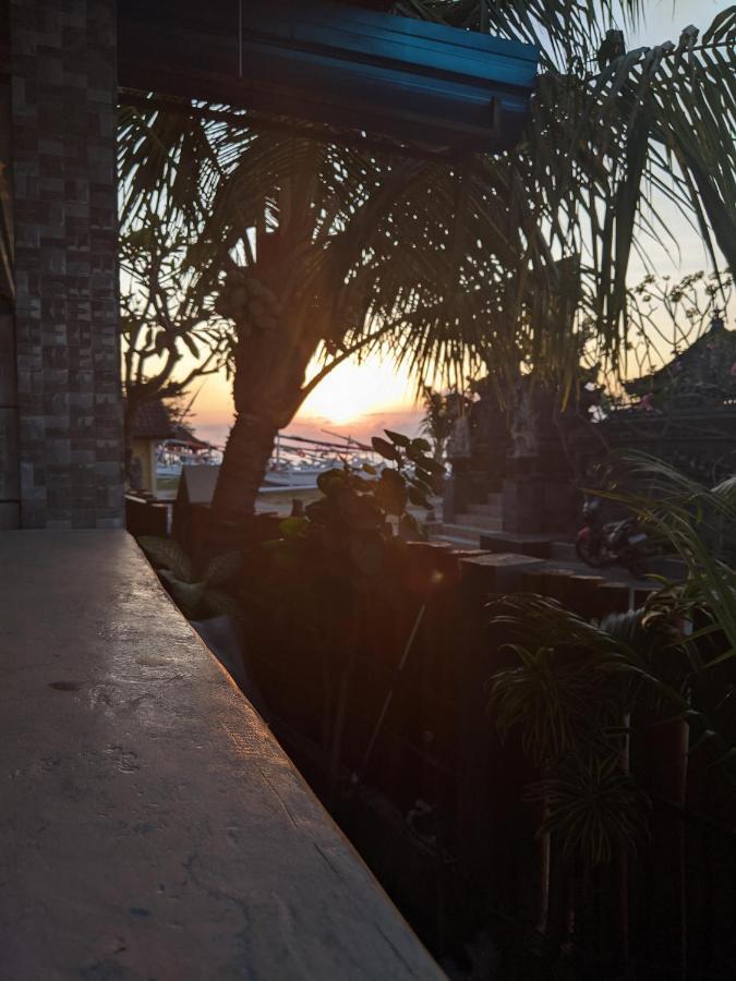 Batununggul Sarinah Beach - Bistro & Bungalow מראה חיצוני תמונה