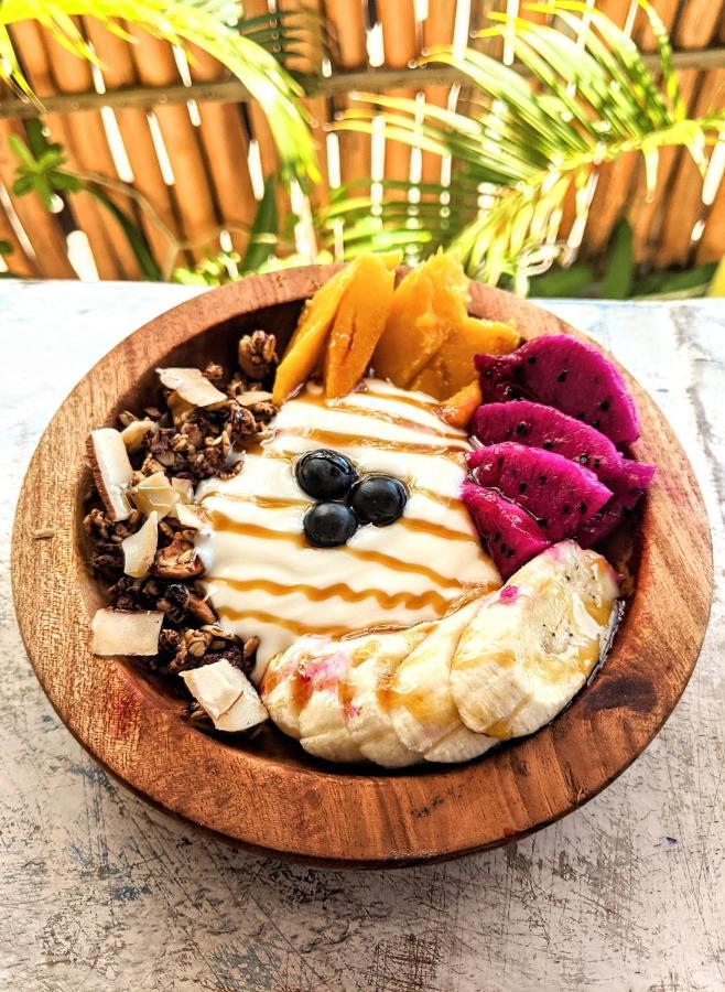 Batununggul Sarinah Beach - Bistro & Bungalow מראה חיצוני תמונה