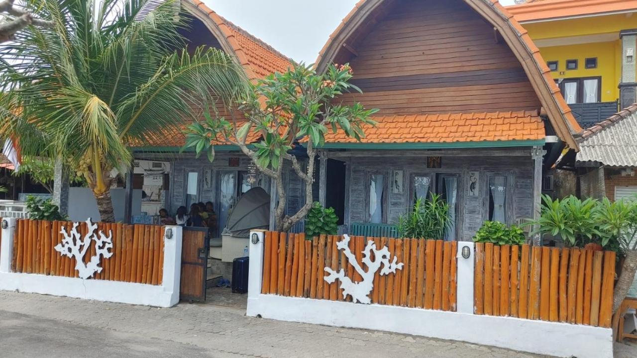 Batununggul Sarinah Beach - Bistro & Bungalow מראה חיצוני תמונה